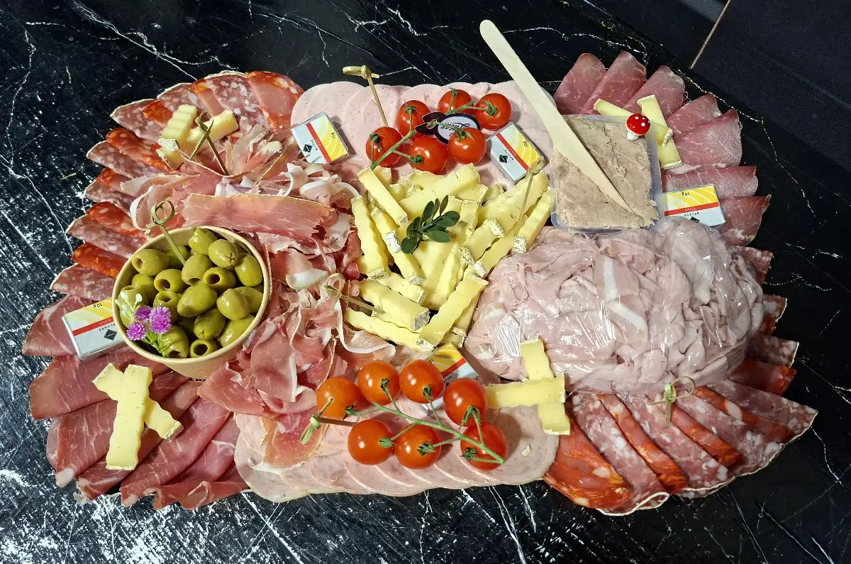 Plateau apéro charcuterie par personne